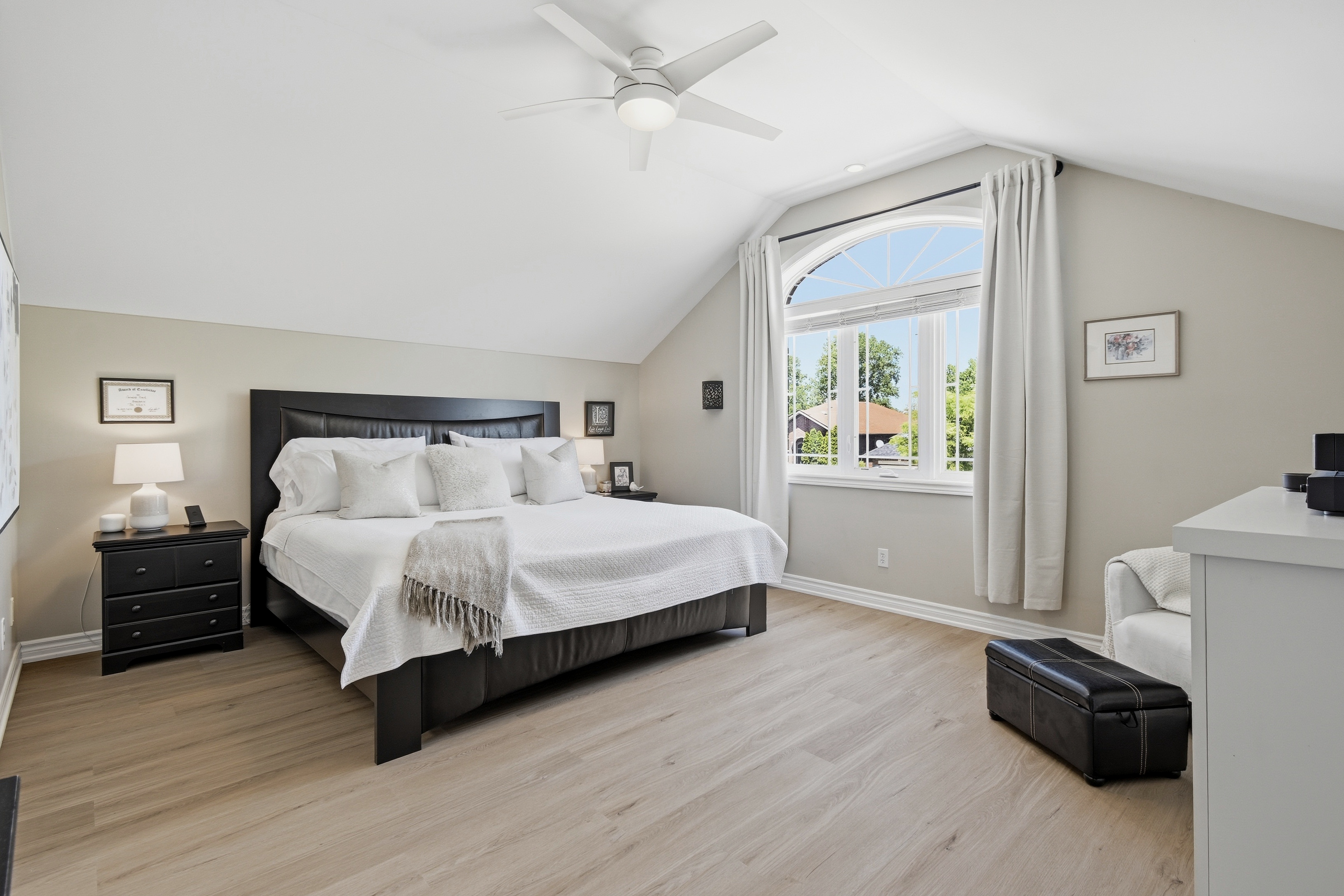Bedroom at 2287 Northway Avenue